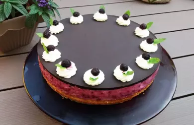 Ostružinový dortík, který chutná všem