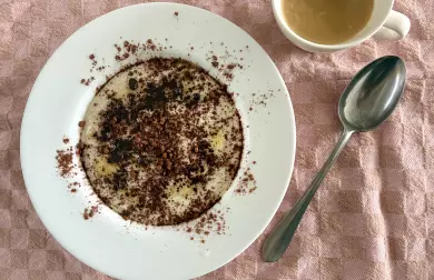 Proteinová low carb “krupicová” kaše s kakaem