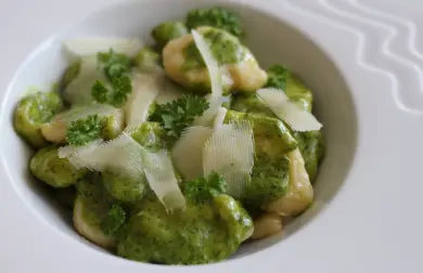 Gnocchi s omáčkou z medvědího česneku