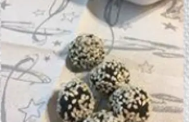 Makové kuličky se sezamem