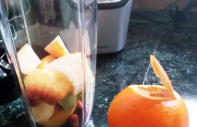 Smoothie jablko + pomaranč s mandľami