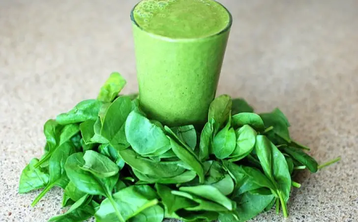 Špenátové smoothie s mrkvou