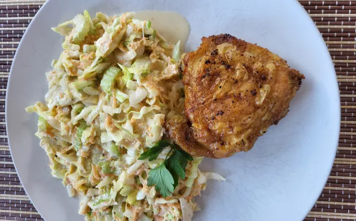 Coleslaw se celerem