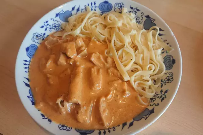 Tofu (či nekuře) na paprice