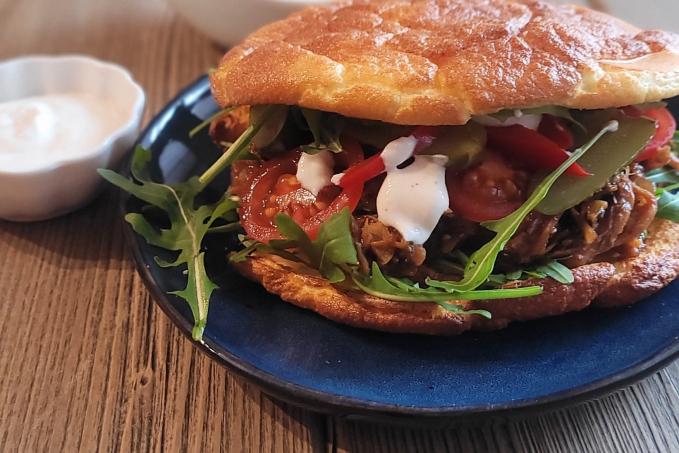 TRHANÉ VEPŘOVÉ MASO A OOPSIE PLACKY