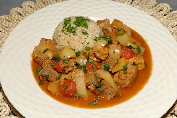 Vepřové maso na rajčatech a paprikách - LC