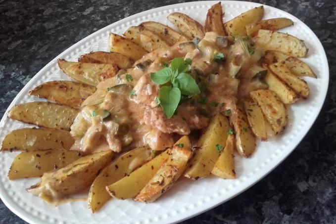 Kuřecí kousky s cuketou a pórkem v sojové smetaně