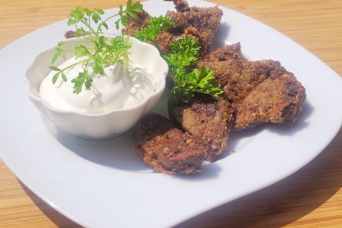 SMAŽENÁ KUŘECÍ JÁTRA