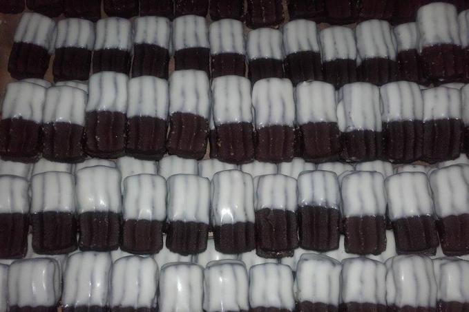 ČOKOLÁDOVÉ STROJKOVÉ