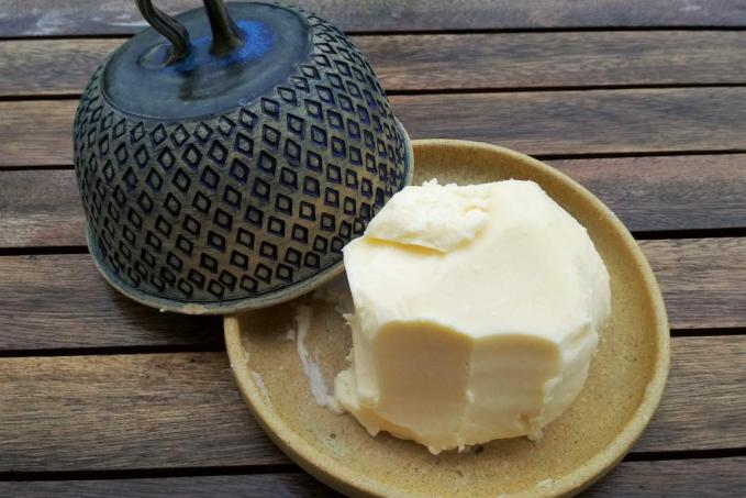 Domácí bylinkové máslo HRK HRK