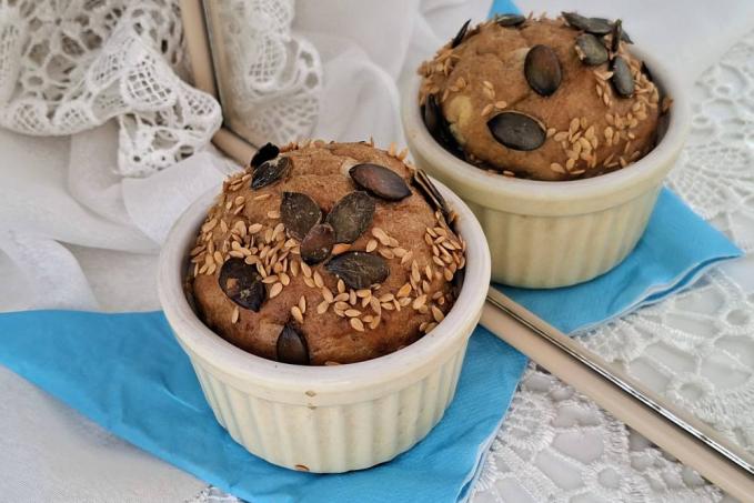 Tuňáková houstička