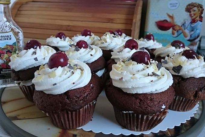 Schwarzwadské višňové muffiny