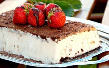 Kokosová vanilková zmrzlina s čokoládou