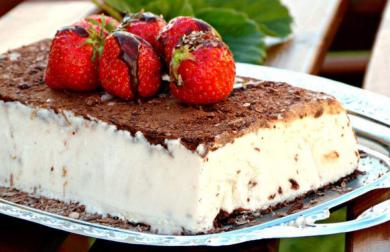 Kokosová vanilková zmrzlina s čokoládou