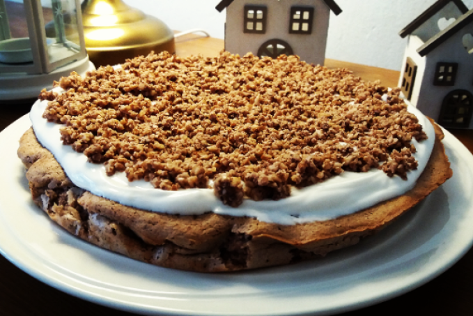 Bezlepkový koláč s tvarohem a mandlovou drobenkou