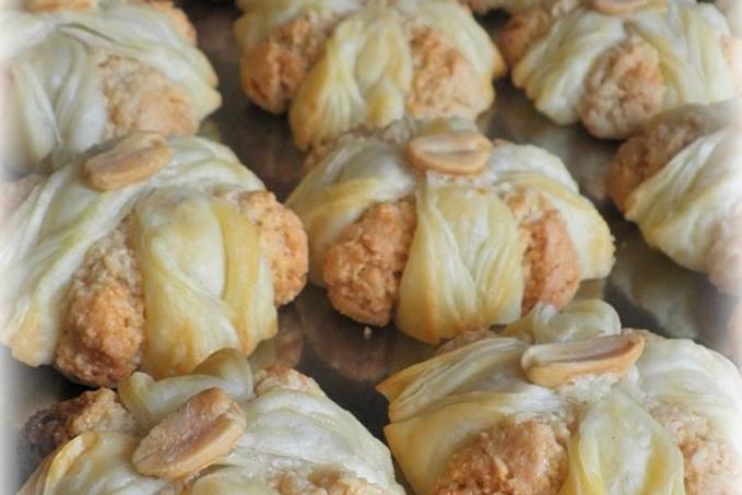 ARAŠÍDOVÉ ŠÁTEČKY Z LISTOVĚHO TĚSTA