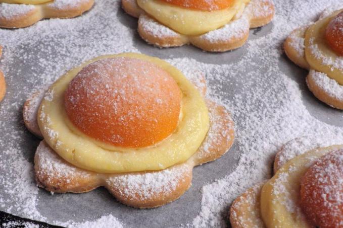 KŘEHKÉ KOLÁČKY BEZ KYNUTÍ