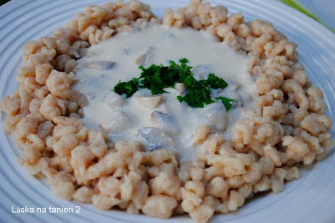 Šampiňónová omáčka so špaldovými haluškami :-)