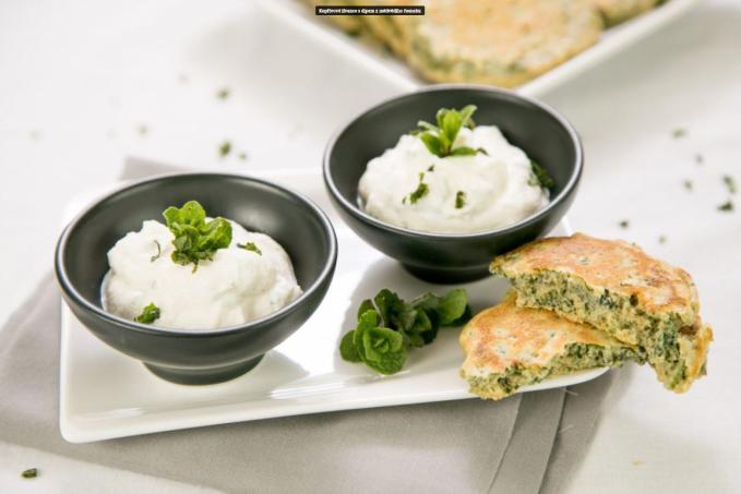 Kopřivové lívance s dipem z mědvědího česneku