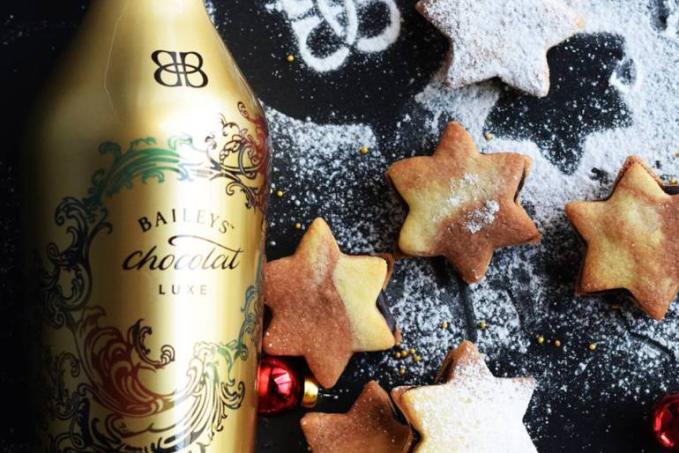 Mramorové linecké cukroví s Baileys krémem