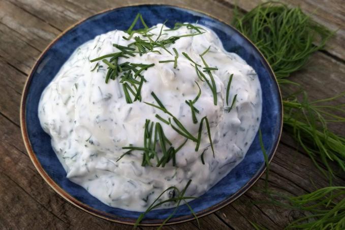 Výborný koprový dip