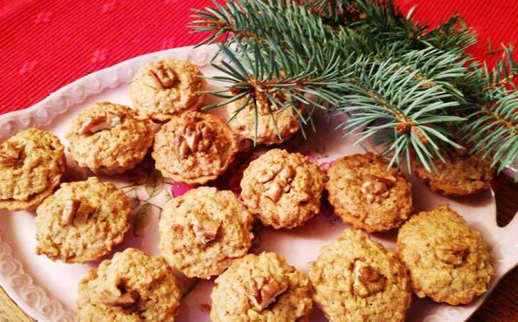 KOŠÍČKY S OŘECHOVOU NÁPLNÍ