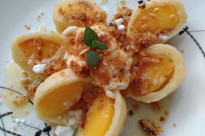 Ovocné knedlíky z odpalovaneho těsta podle naší maminky