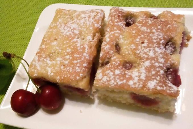 BUBLANINA SE TŘEŠNĚMI