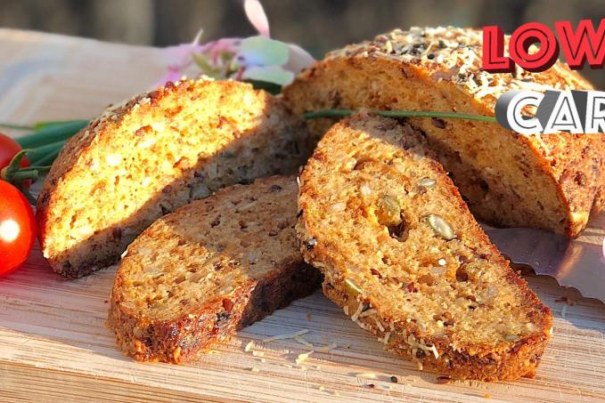 Domácí LC Cibulový chleba.