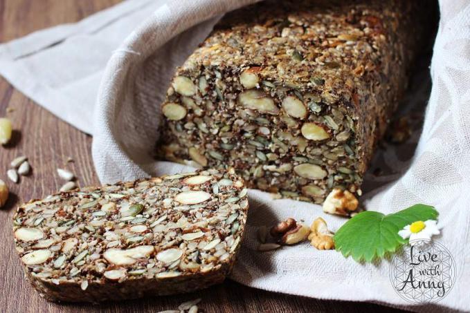 Semínkový chleba s ořechy