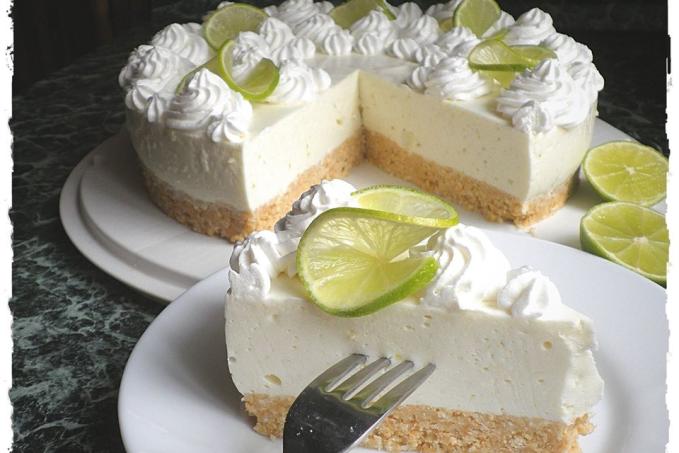 NEPEČENÝ LIMETKOVO-TVAROHOVÝ DORT