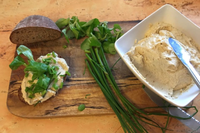 Cibulová pomazánka z tofu