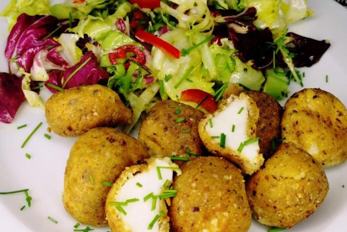 Obalované koule z mozzarelly