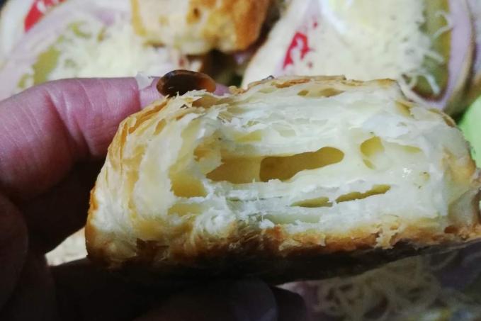 Hermelín v lìstkovom ceste