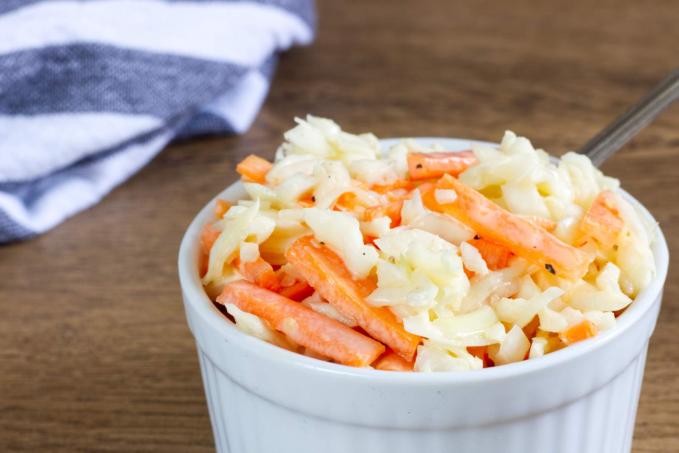 Salát coleslaw