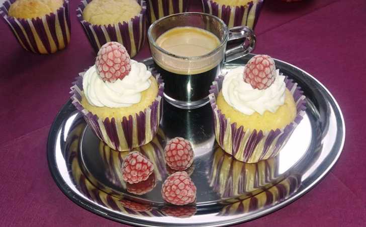 Tvarohovo-vanilkové muffiny s malinami