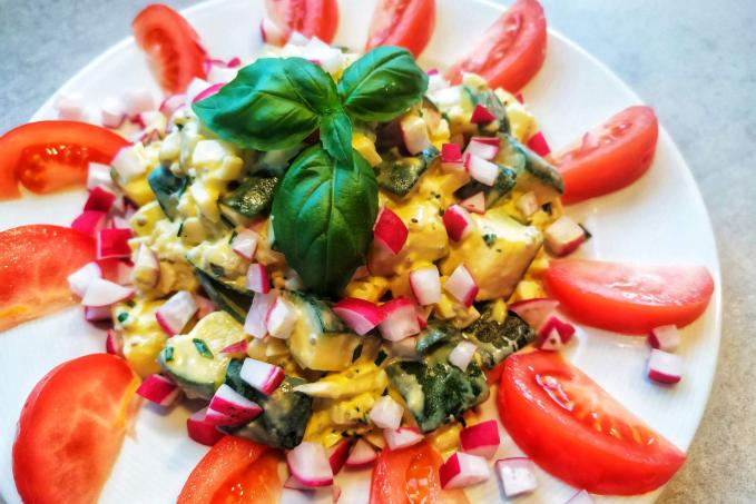 Lehký ředkvičkový salát