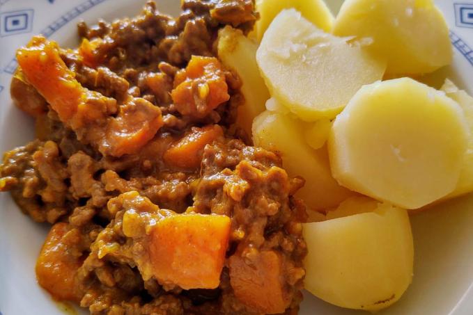 Mleté maso s dýní a kurkumou