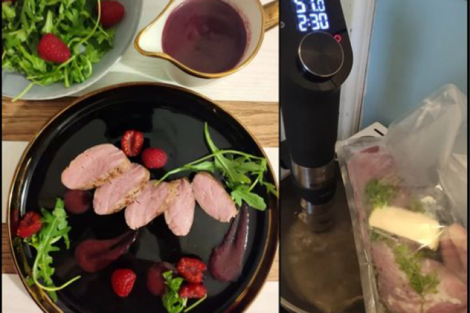 Vepřová panenka Sous vide a malinová omáčka