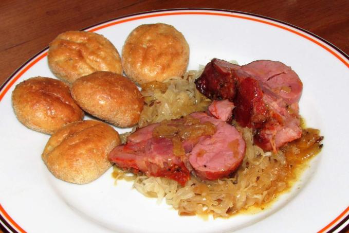 Noky - s uzeným a zelím