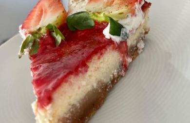 Lowcarb chesecake s jahodovým rozvarem