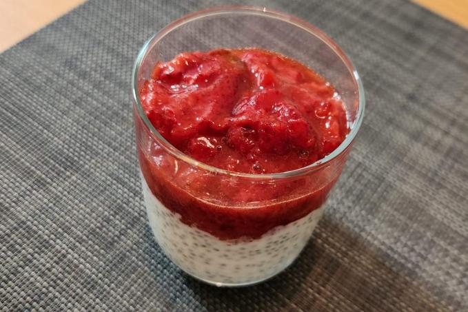 Chia puding s jahodami