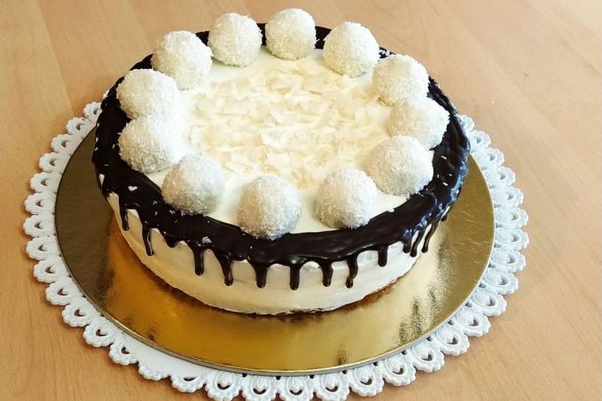 KOKOSOVÝ DORT (low carb, lactose-free)