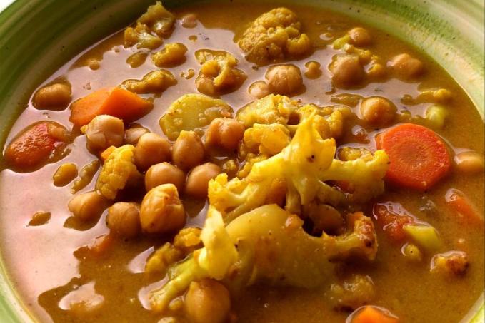 Zeleninové kari s cizrnou