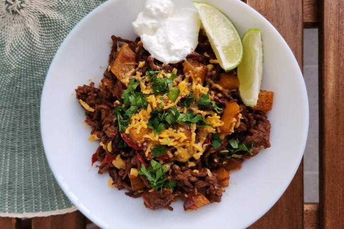 Mleté hovězí s dýní z jedné pánve - Mexican style