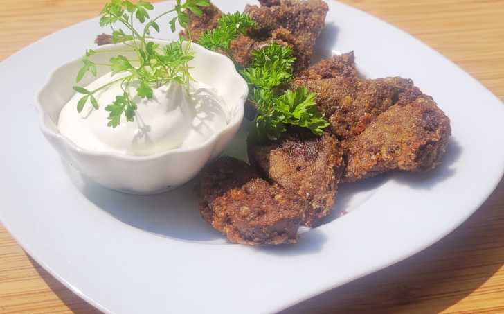 SMAŽENÁ KUŘECÍ JÁTRA