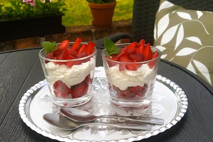 Jahody se smetanou - LC