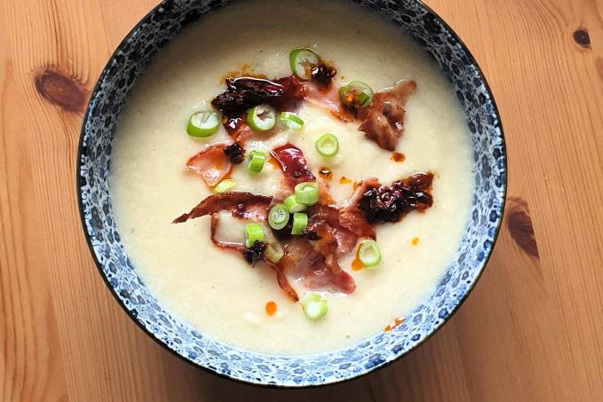 Krémová květáková polévka se slaninou
