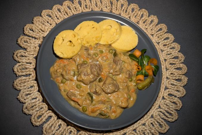 Bratislavská krkovička s low carb knedlíkem