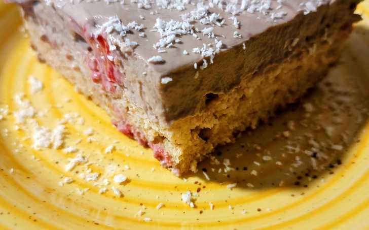 Kefírová buchta s tvarohovým krémem